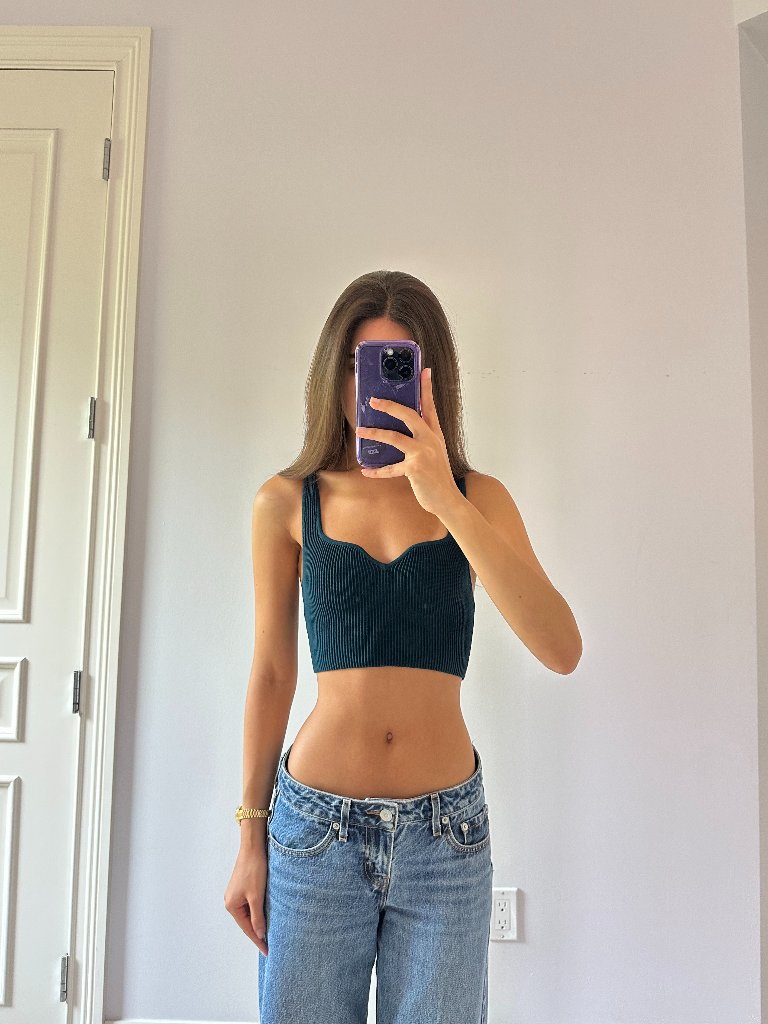 Aritzia Ribbed Cropped Tank